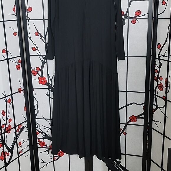 Vaara Full Coverage Long Sleeve Maxi Dress - Picture 6 of 10